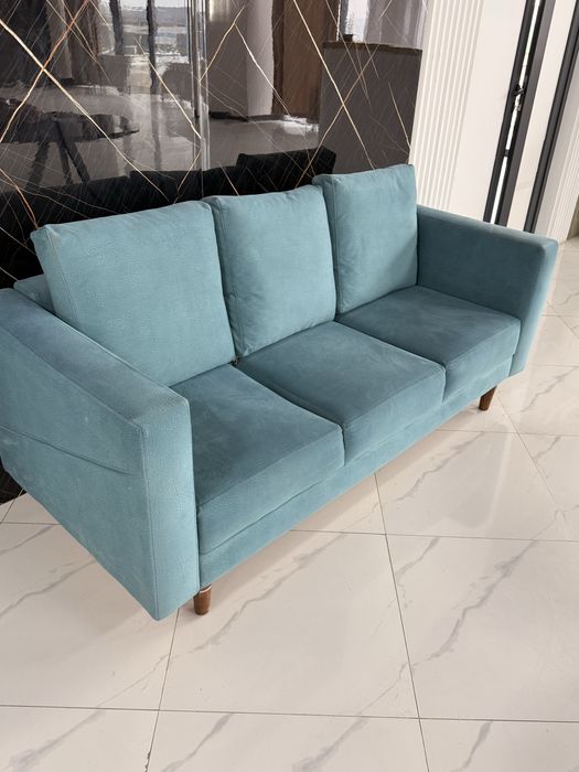 Продается диван в хорошем состоянии