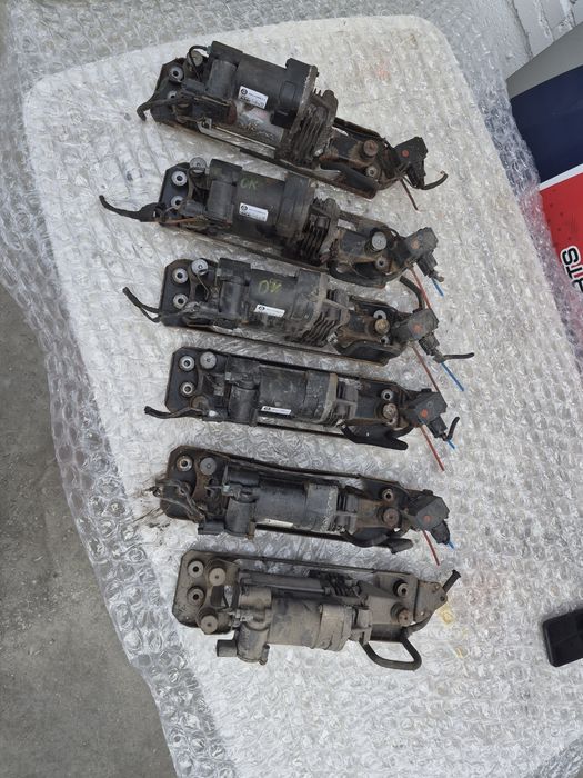 Компресор за въздушно окачване BMW Е61
Нови с цена за брой 120 евро.
Втора употреба с цена за брой 80 евро.
Всичко е тествано и работят. Дават се с г