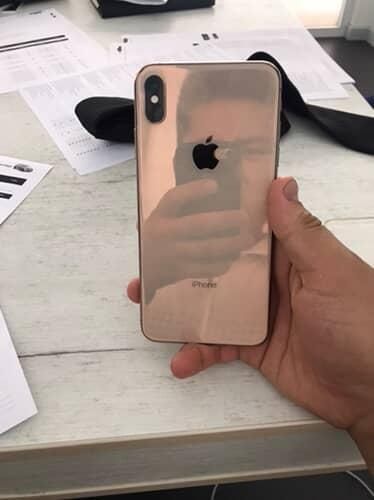 Iphone XMax LLA sotiladi