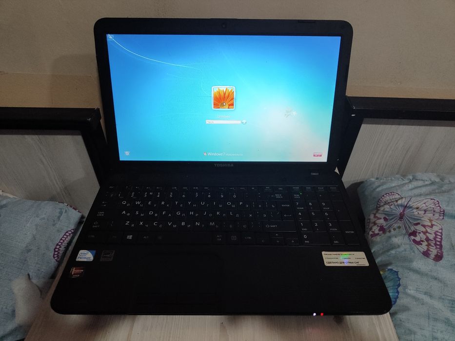 TOSHIBA NOUTBUK  yaxshi narxda