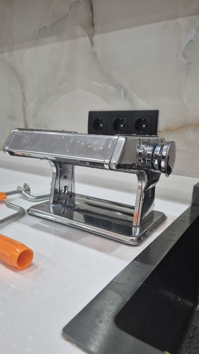 Продам лапшерезку