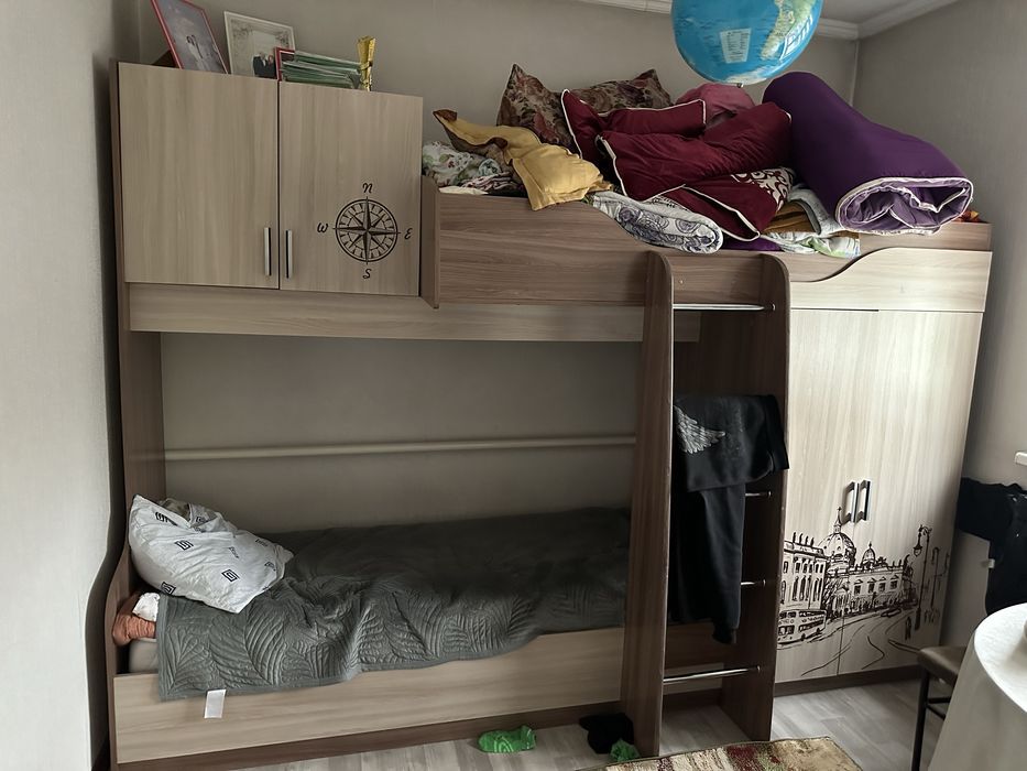 Детский мебель.    .