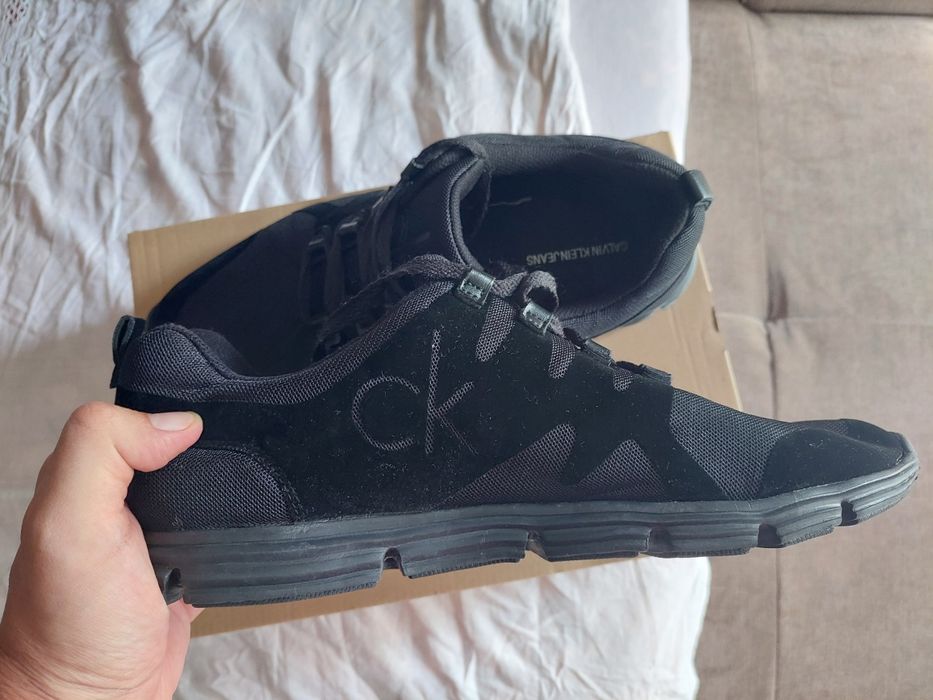 Calvin Clein сникърс