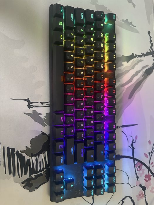 продаю клавиатуру Hyper x Origins