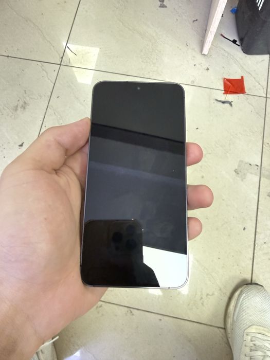 Samsung Galaxy S 24
