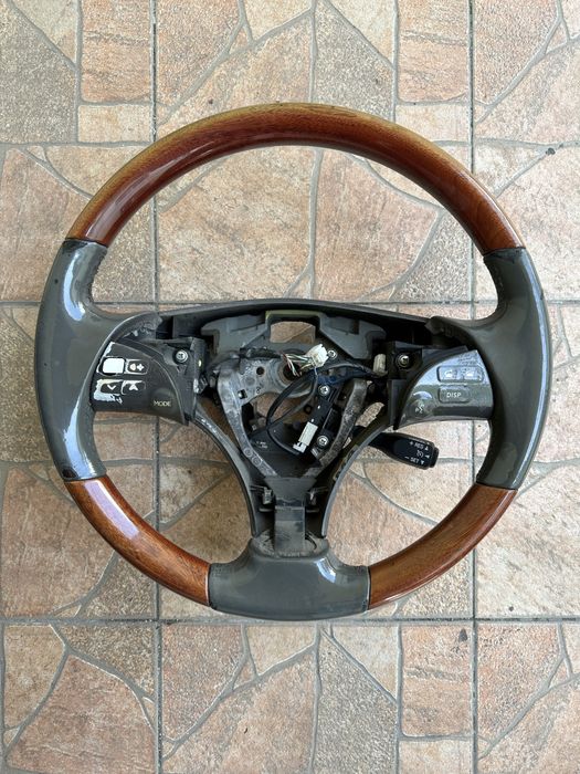 Продаю руль от  Lexus ES350