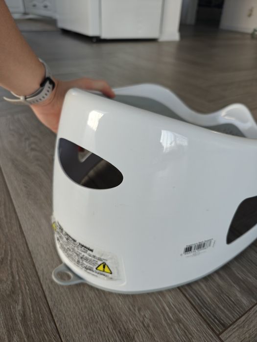 Suport ergonomic pentru baia bebelușului