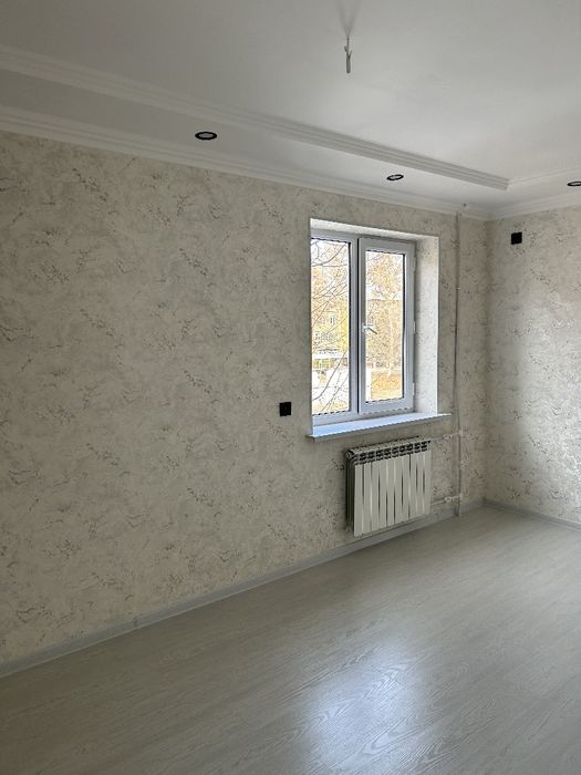 Продается 2 комнатная квартира в 8 микрорайоне