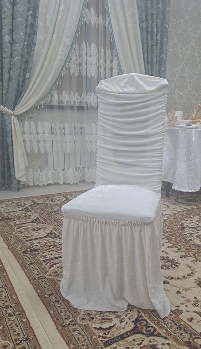 Продам  стуля и чехолымен бар