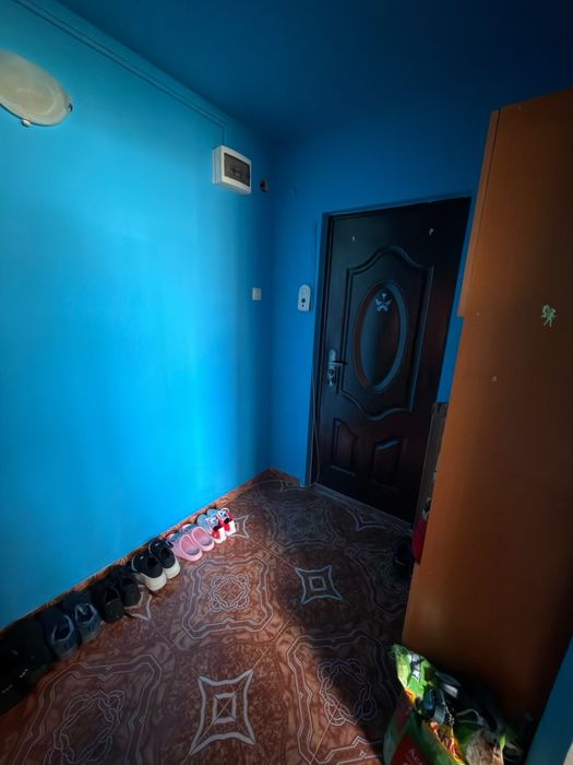 Vând apartament cu doua camere