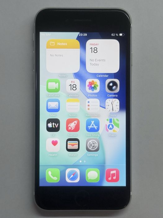 iPhone SE2020 бял 100% battery