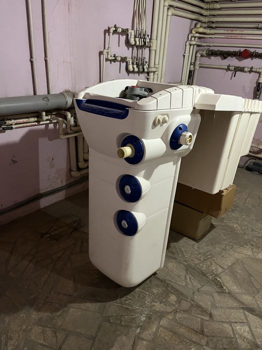 Продается Desjoyaux GRI 181 навесной фильтр для бассейна 3500 у.е.