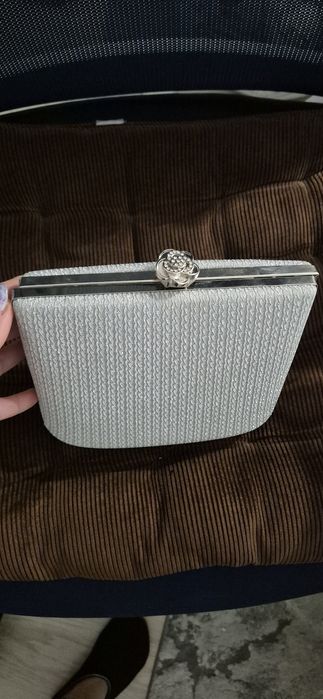 Plic argintiu de ocazie