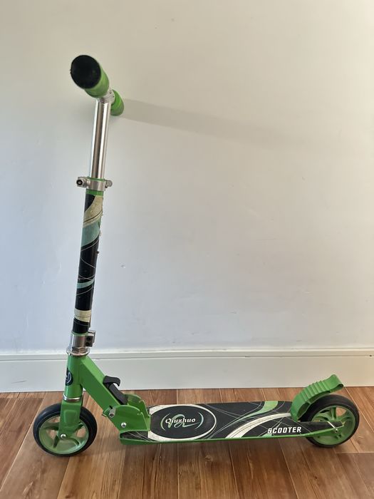 Продам Самокат детский Б/У
