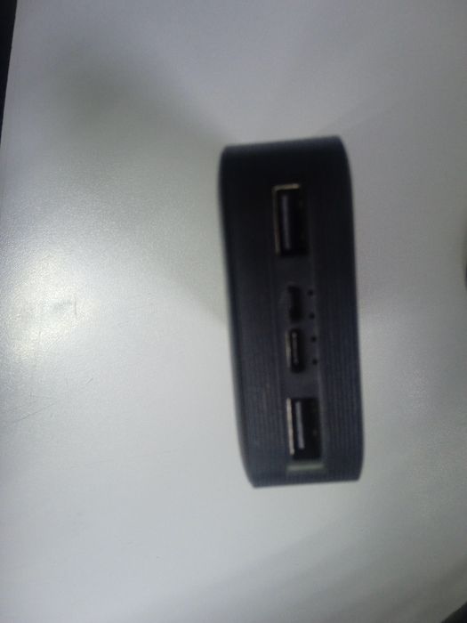 Поурбанк с зарядкой