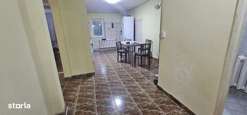Apartament 3 camere, Faleza Sud, parter