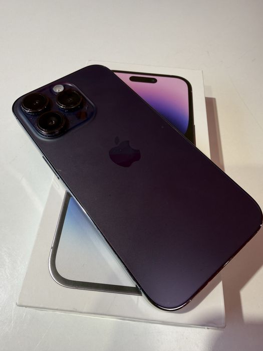 Айфон 14Pro в четком состояние