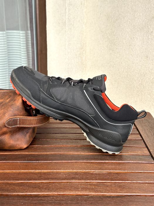Мъжки обувки ECCO (Biom Performance Terrain Gore-Tex) - номер 44, Отлично състояние