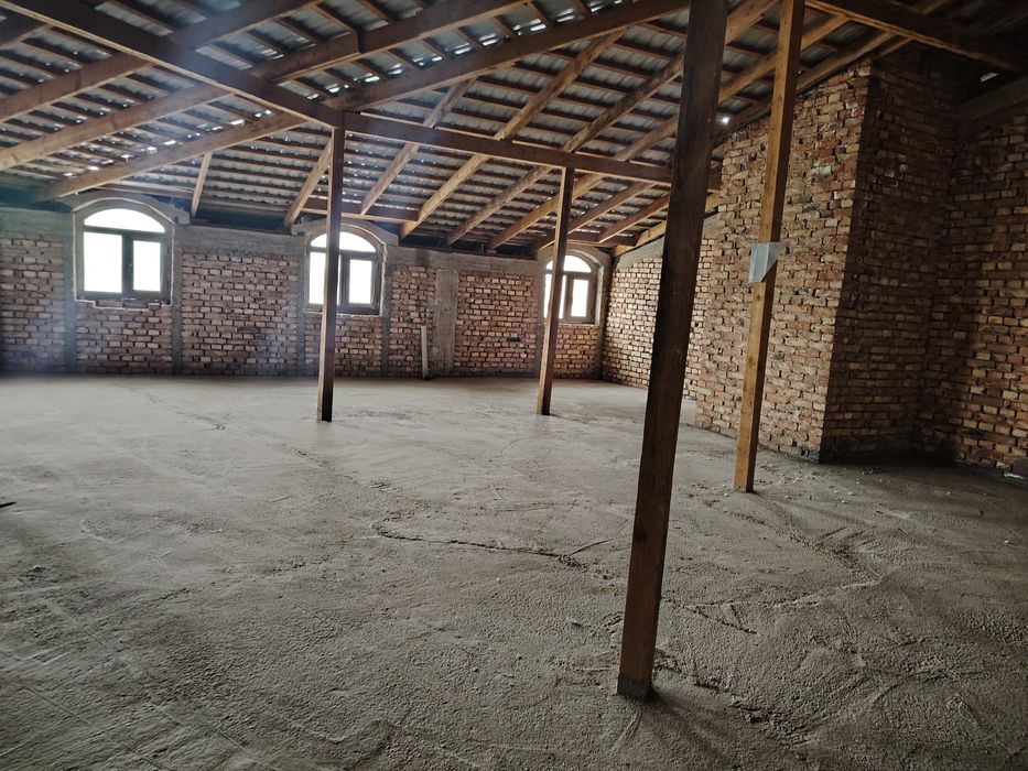 Квартира сотилади 169 кв с мансардом