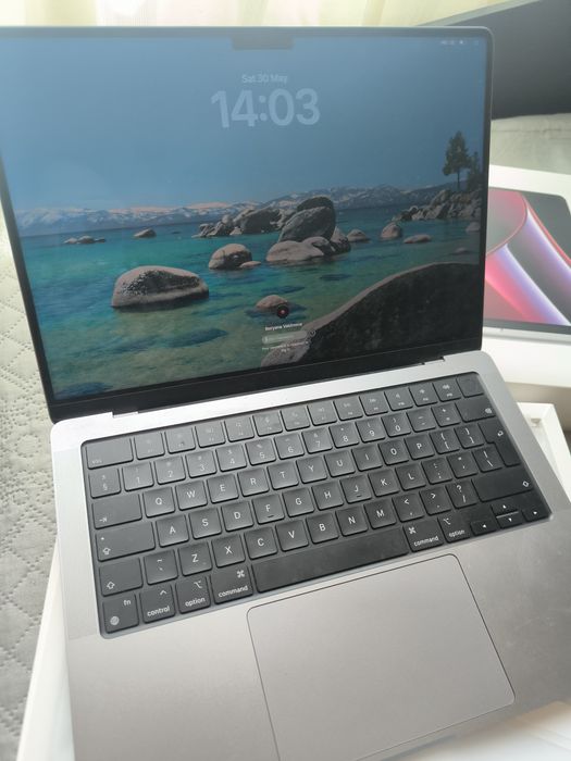 Macbook Pro 14” M2 10C 16GB 512GB