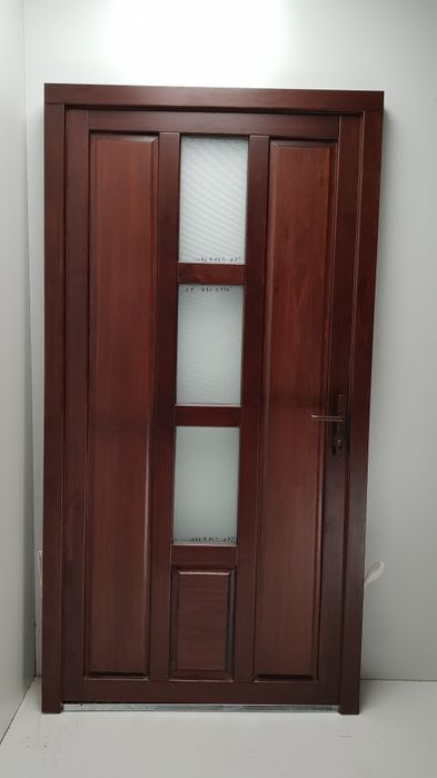 Uși exterior lemn masiv stratificat termopan eukalipt disponibil stoc
