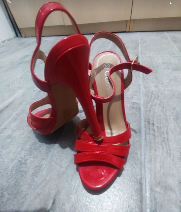 Sandale elegante roșii, mărimea 35