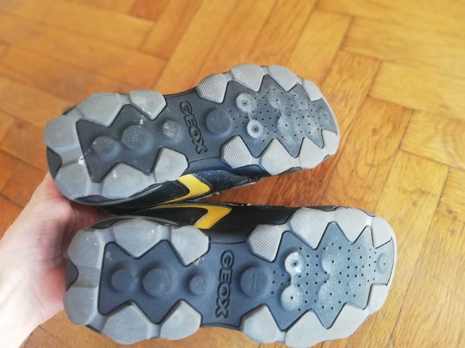 Geox детски обувки 36