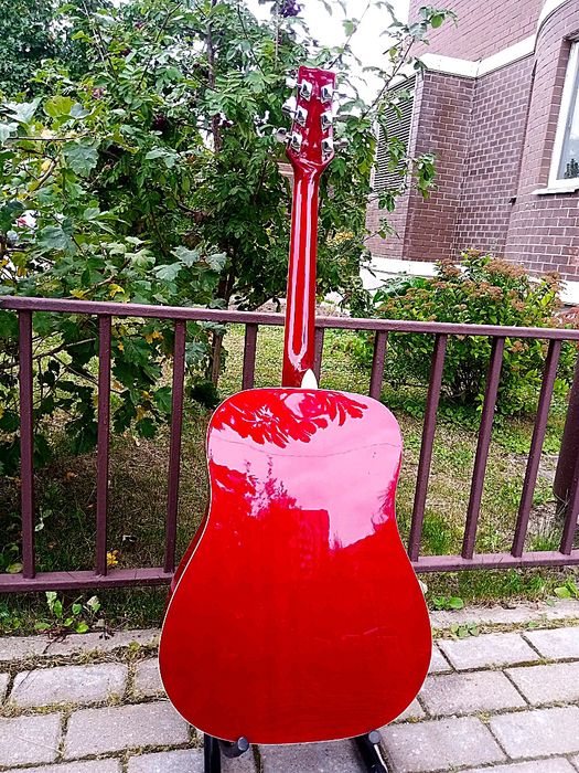 Мартинез дредноут.Состояние нового.