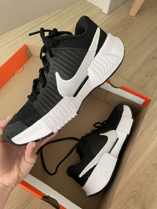 Чисто нови маратонки Nike GP Challenge Pro Tennis