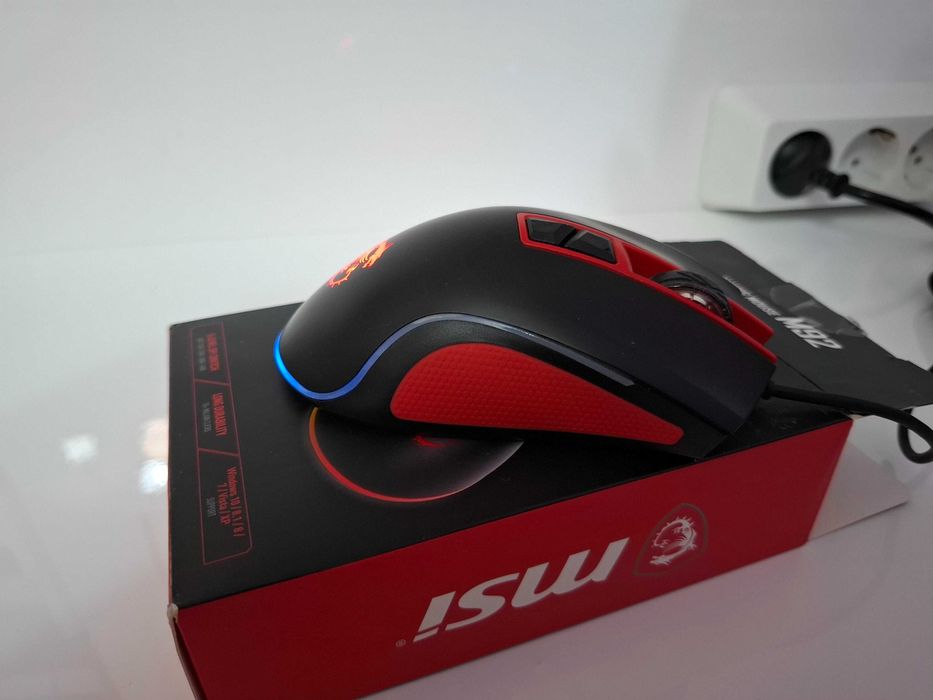 MSI m92 RGB мишка
