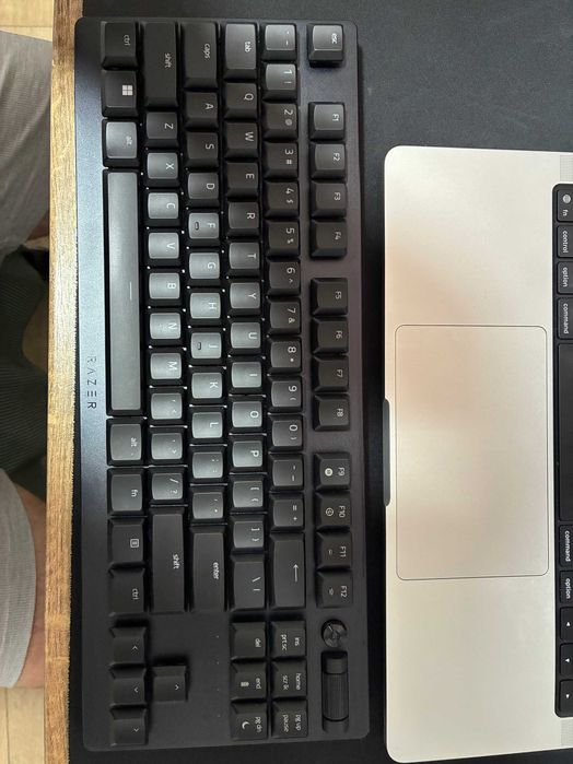 Vand tastatura Razer DeathStalker V2 Pro Tenkeyless TKL RGB BT/Wireless cu garantie emag