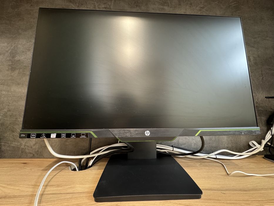 Монитор hp , 144Hz , 1920x 1080