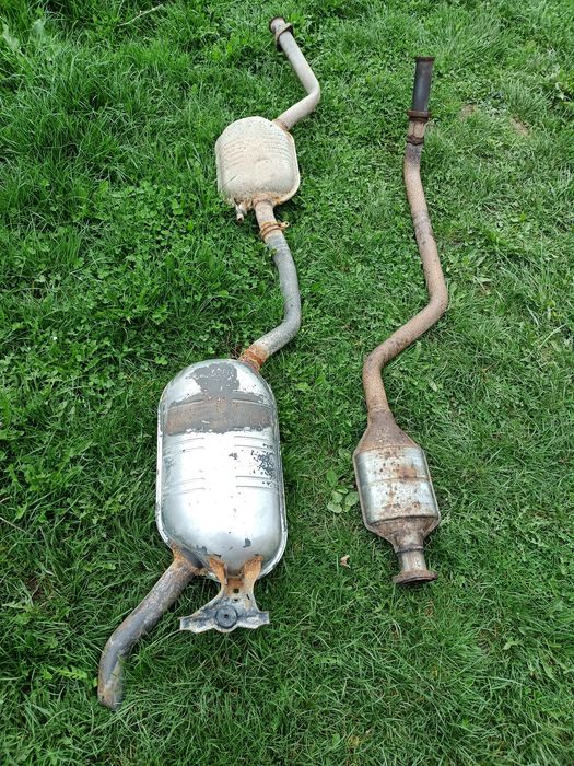 Части за Мерцедес 124 седан и комби