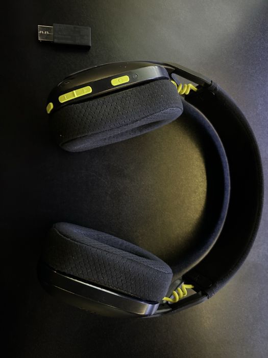 Наушники Logitech G435