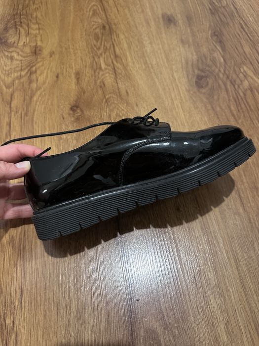 Pantofi din piele lac Anna Cori