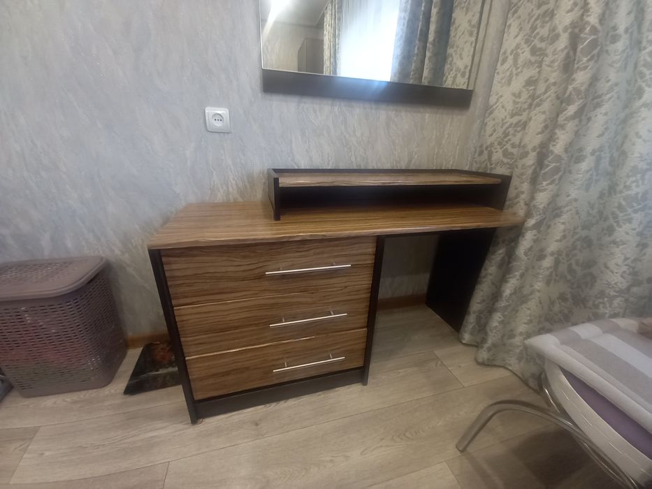 Туалетный столик