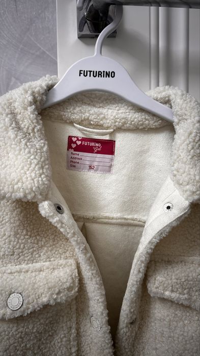 Продам куртки для девочек