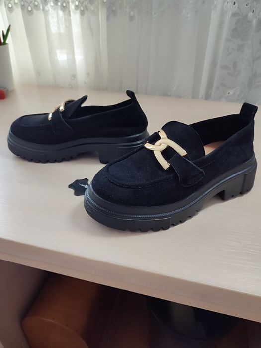 Обувь на девочку подростка