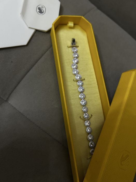 Сребърна гривна Swarovski