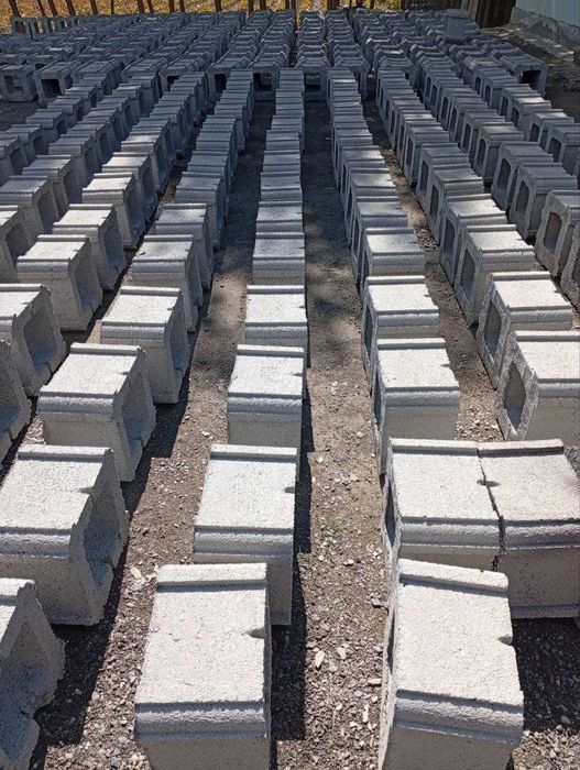 Шлакоблок сотилади.