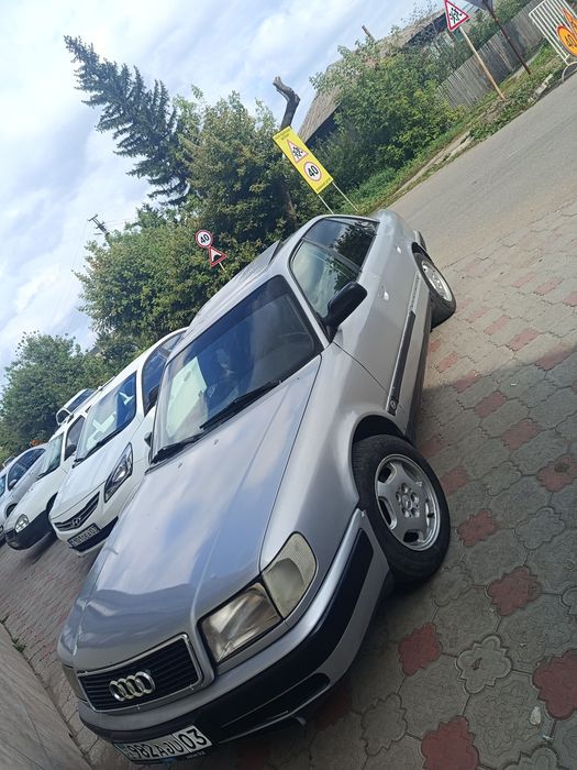 Продам Ауди 100 с4