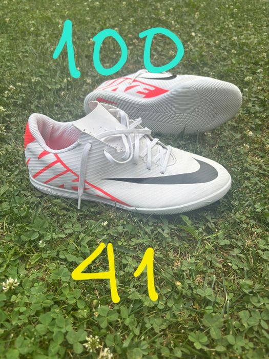 GHETE DE FOTBAL diferite modele/mărimi