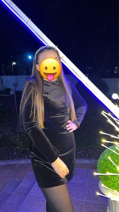 Стилна черна рокля