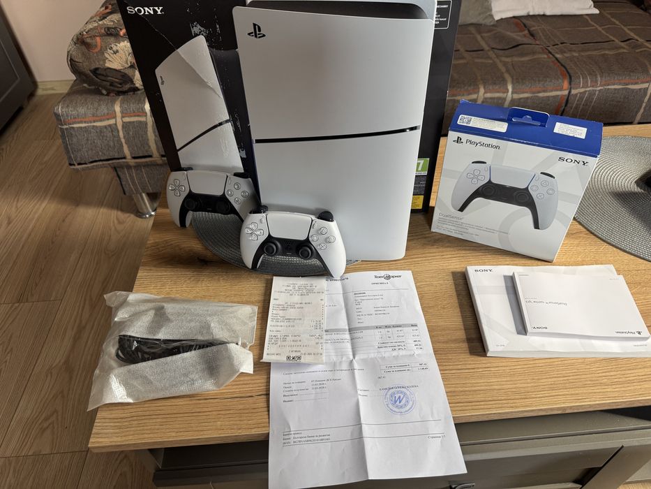 Ps 5 с два контролера и гаранция