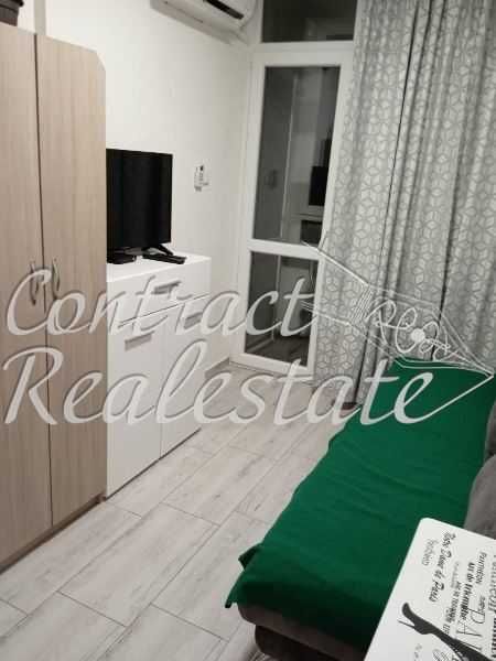 Дава се под наем Едностаен апартамент в Варна, Спортна зала - 18 кв.м за 249.9 € - Снимка #1