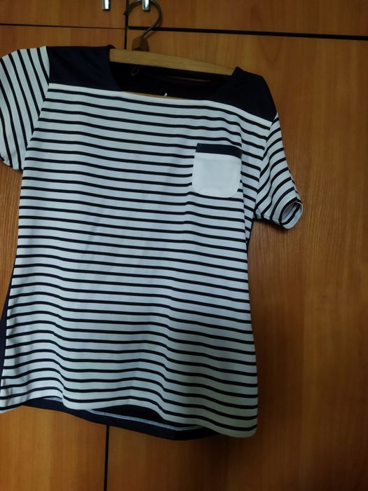 Отдам даром женские вещи