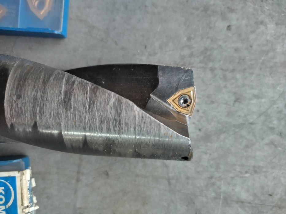 Burghiu cu placute de carbura 39mm, racire int., -strung sau freza CNC