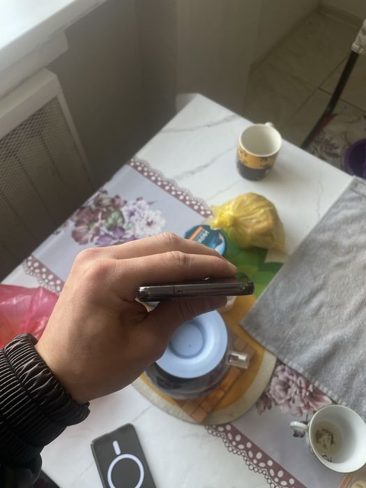 Samsung s22 продается