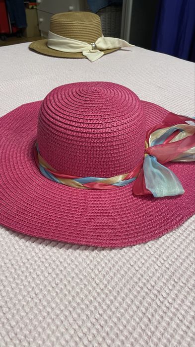 Дамски летни шапки