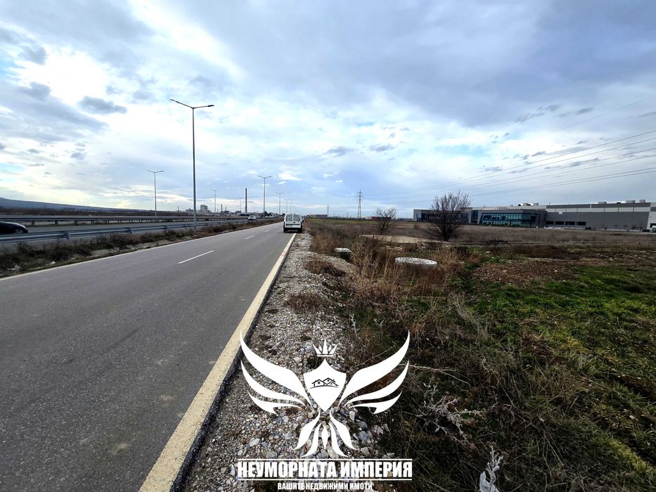 Дава се под наем Парцел в Асеновград - 1744 кв.м за 874.65 € - Снимка #1